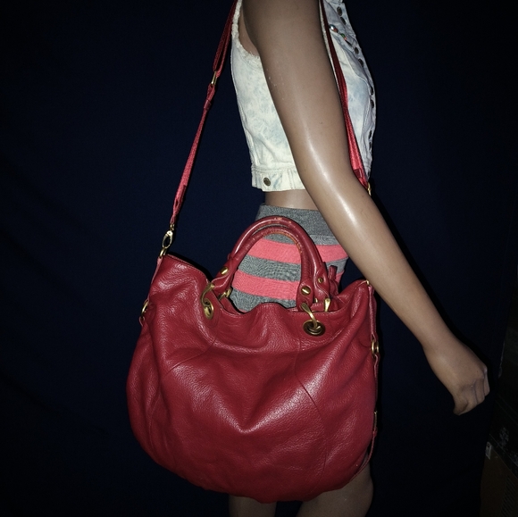 Fenn Wright Manson Red Pebbled Leather Bag. - Picture 2 of 16